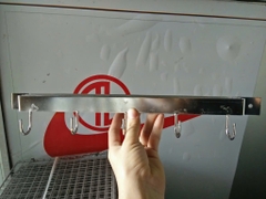 cắm dao treo tường la