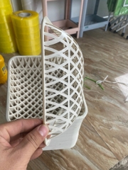 rổ chim câu đẻ trong