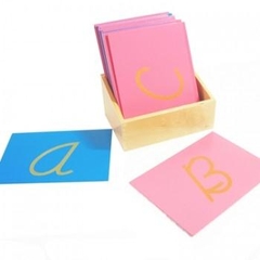 Bộ chữ cái viết hoa dạng cách điệu in nhám – Sandpaper Letters, Capital Case Cursive, with Box (Both Hand)
