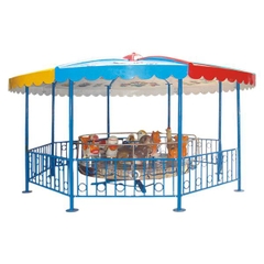 Mâm quay 9 con giống có hệ thống mái tre