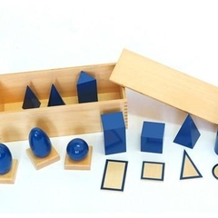 Hộp đựng các khối hình học màu xanh – Blue geometric solids with box