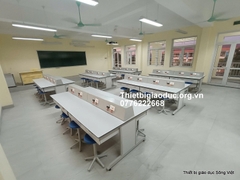 Bàn thí nghiệm vật lý công nghệ trung tâm