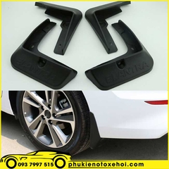 Chắn bùn xe Hyundai Elantra
