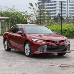 Toyota Camry 2022 mới nhất