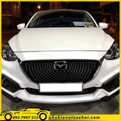 Mặt nạ Ca-lăng xe Mazda 2