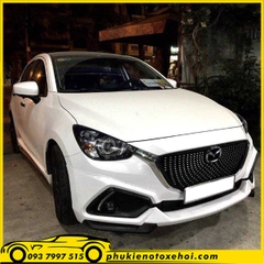 Mặt nạ Ca-lăng xe Mazda 2