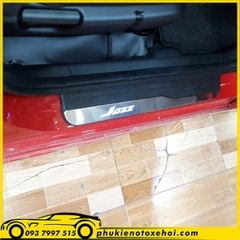 Nẹp bước chân ngoài có đèn xe Honda Jazz