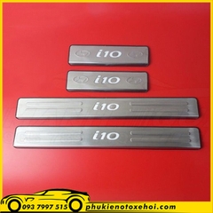 Nẹp bước chân ngoài không đèn xe Hyundai I10