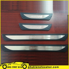 Nẹp bước chân ngoài không đèn xe Mazda 6