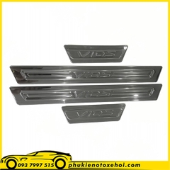 Nẹp bước chân ngoài không đèn xe Toyota Vios