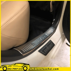 Nẹp bước chân ngoài không đèn xe Toyota Wigo