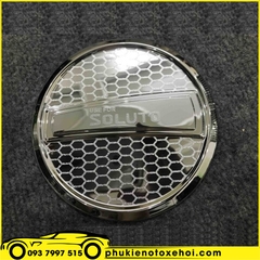 Ốp nắp bình xăng xe Kia Soluto