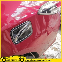 Ốp nắp bình xăng xe Toyota Vios