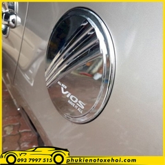 Ốp nắp bình xăng xe Toyota Vios