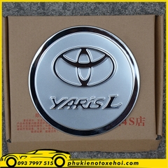 Ốp nắp bình xăng xe Toyota Yaris