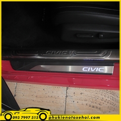 Ốp nẹp bước chân trong xe Honda Civic