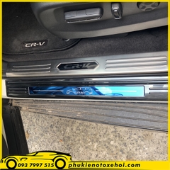 Ốp nẹp bước chân trong xe Honda CRV