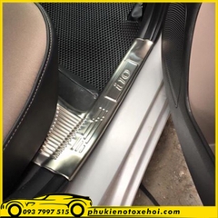 Ốp nẹp bước chân trong xe Hyundai I10