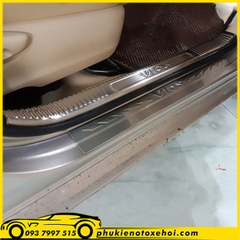 Ốp nẹp bước chân trong xe Toyota Vios
