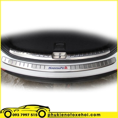 Ốp chống trầy cốp sau xe Hyundai Santafe