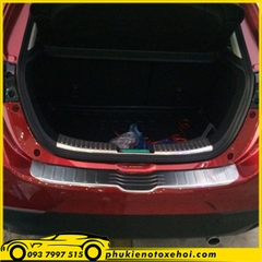 Ốp ngoài chống trầy cốp sau xe Mazda 2