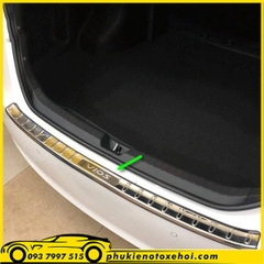 Ốp ngoài chống trầy cốp sau xe Toyota Vios