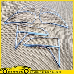 Ốp viền đèn hậu xe Honda HRV