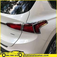 Ốp viền đèn hậu xe Hyundai Santafe