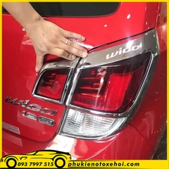 Ốp viền đèn hậu xe Toyota Wigo