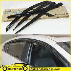 Vè che mưa xe Kia Cerato