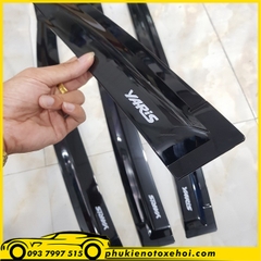 Vè che mưa xe Toyota Yaris