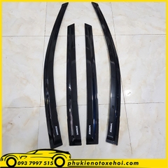 Vè che mưa xe Toyota Yaris