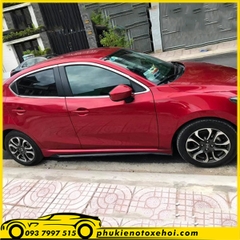 Viền khung kính xe Mazda 2