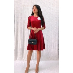 Đầm xòe nhung S&M cổ tròn tay nhún đính hoa hồng - GR153