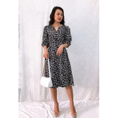 Đầm xòe dài S&M hoa nhí cổ V, đính nút trước, tay phồng tôn dáng, chất mát, giá rẻ GR173