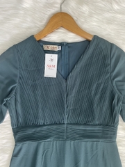 Đầm xòe form dài, xếp ly ngực, tay xẻ - GR0275