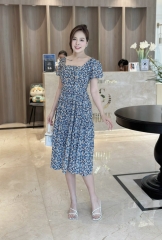 Đầm xòe hoa cổ vuông xếp ly ngực, tay phồng bo chun - GR0287