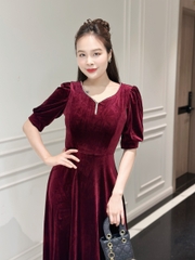 Đầm nhung đính dây đá, form dài, tay phồng - GR0296