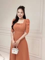Đầm maxi form dài, xếp ly ngực và eo đính ngọc, tay phồng - GR0293