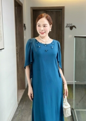 Đầm suông trơn đính hoa đính ngọc, tay loe, có túi - GR0303