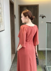 Đầm suông trơn đính hoa đính ngọc, tay loe, có túi - GR0303