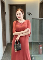 Đầm suông trơn đính hoa đính ngọc, tay loe, có túi - GR0303