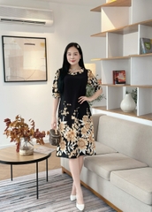 Đầm suông hoa tay hơi phồng đính nút, có túi - GR0305