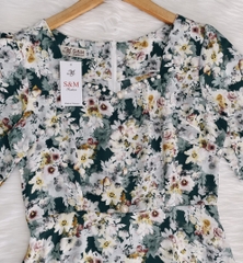 Đầm hoa form dài, cổ đính ngọc đính nút, tay phồng - GR0312