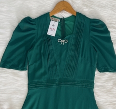 Đầm maxi form dài xếp ly 2 bên ngực, kèm phụ kiện nơ rời, tay phồng - GR0313