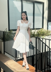 Đầm xòe tapta cổ vuông phối dây đính ngọc, tay phồng - GR0321