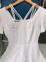 Đầm xòe tapta cổ vuông phối dây đính ngọc, tay phồng - GR0321
