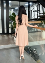 Đầm xòe trơn cổ tròn đính hoa lá kết ngọc, tay phồng - GR0329
