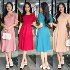 Đầm xòe trơn cổ tròn đính hoa lá kết ngọc, tay phồng - GR0329