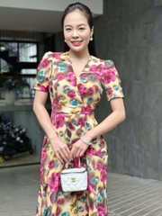 Đầm xòe hoa cổ và tùng váy đắp chéo, tay phồng - GR0333